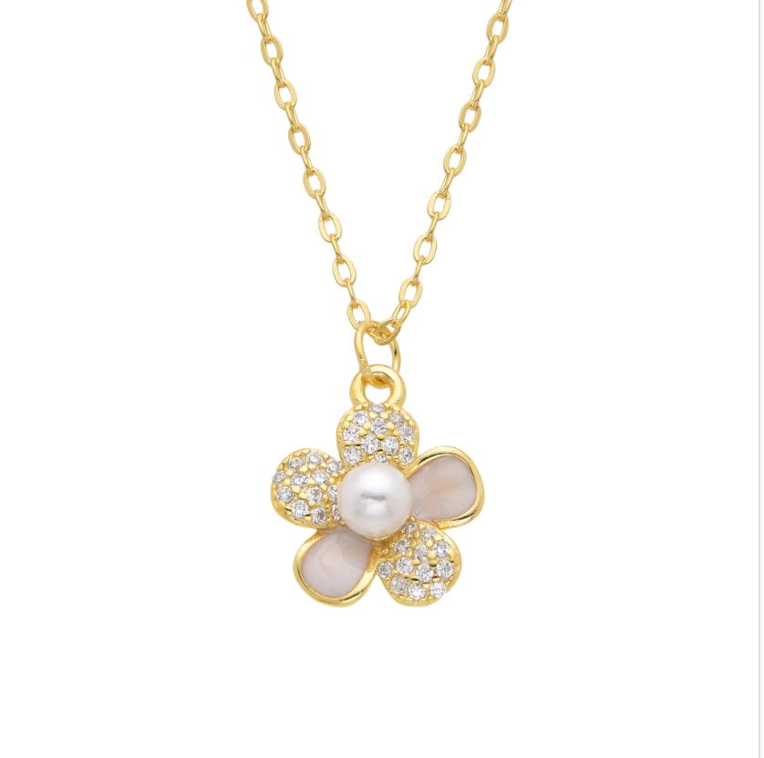 Collar dorado con dije de flor con zirconia y perla