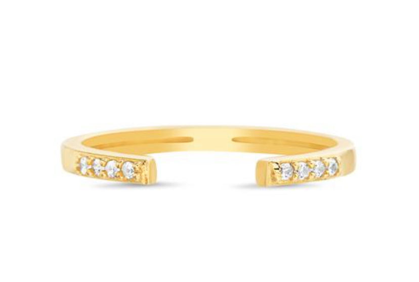 Anillo tipo argolla abierta con zirconia dorado