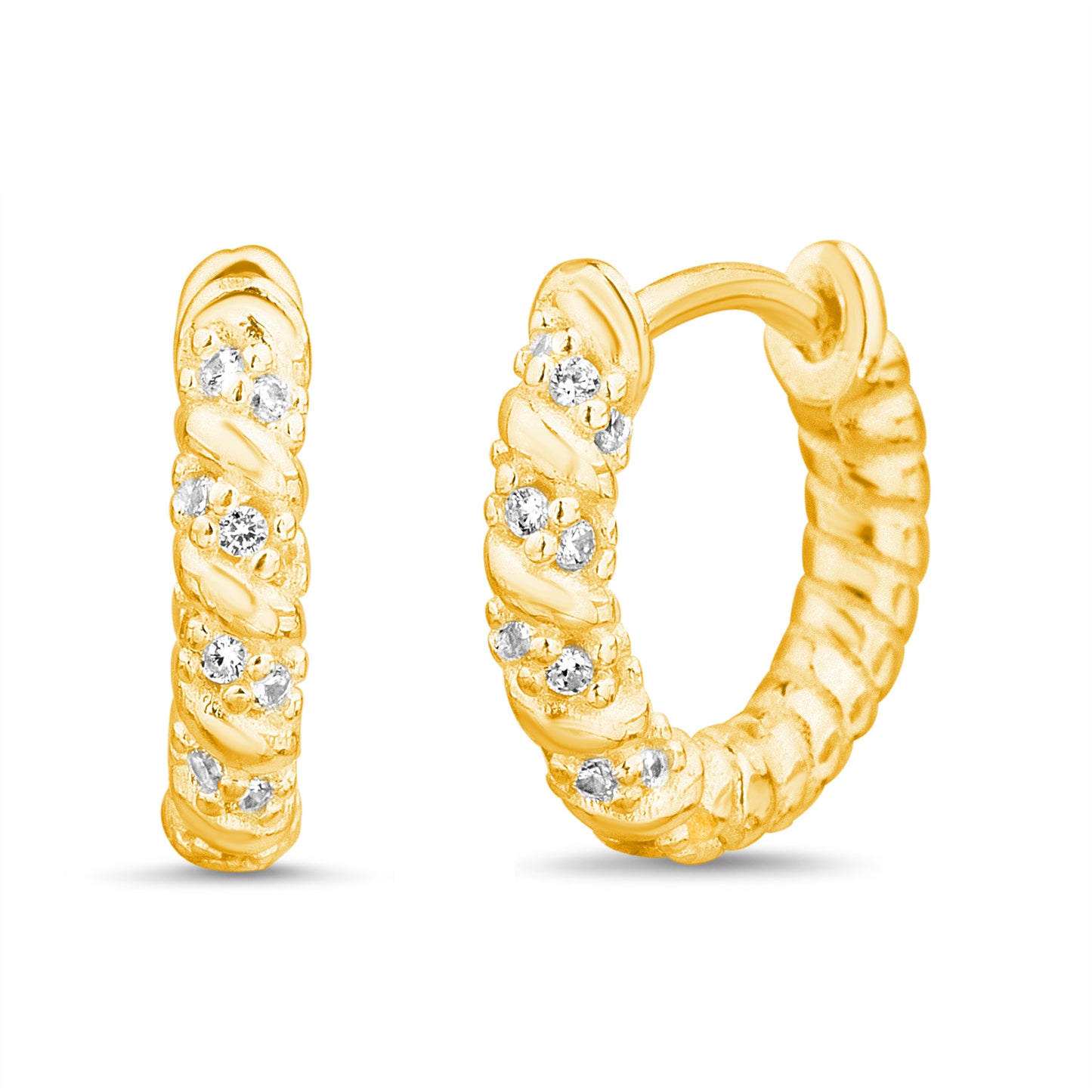 Aretes dorados en estilo hoops con zirconias